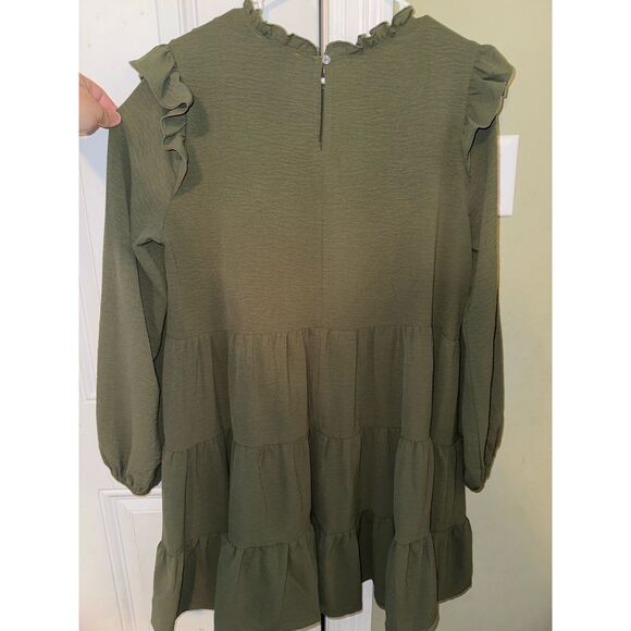 She + Sky Sage Pintuck Detail Tiered Skirt Woven Mini Dress in Olive Sz L - Picture 4 of 5